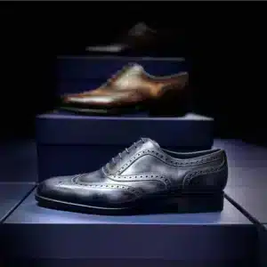 Donkerblauwe leren brogue Oxfords laarzen